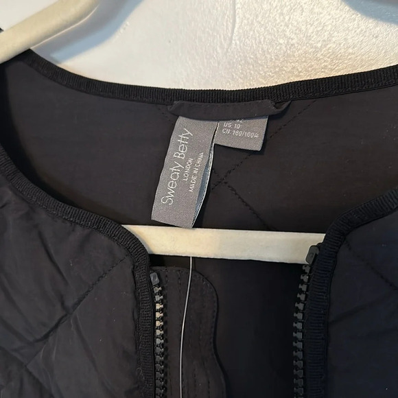 Sweaty Betty On The Move Quilted Jacket Black Puffer NWT L - Picture 8 of 9